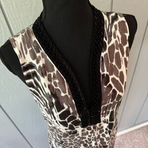 NWT Adrienne Vittadini Animal Print V Neck MIDI Dress ~ Medium